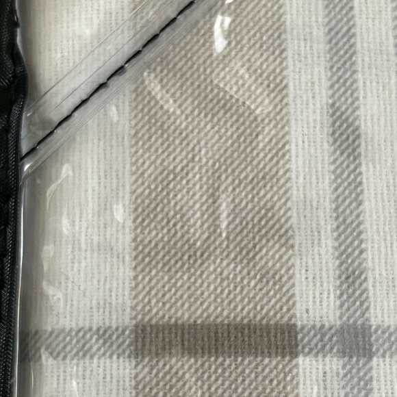 London Fog Turkish Flannel Sheet Set - Beige Plaid - Picture 5 of 5